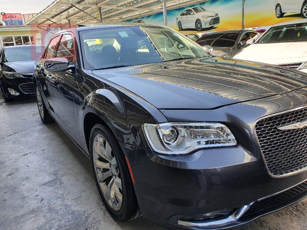 كرايسلر 300